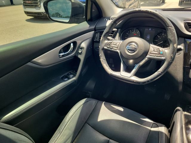 Used 2020 Nissan Rogue Sport SL w/ Premium Package FWD image 12