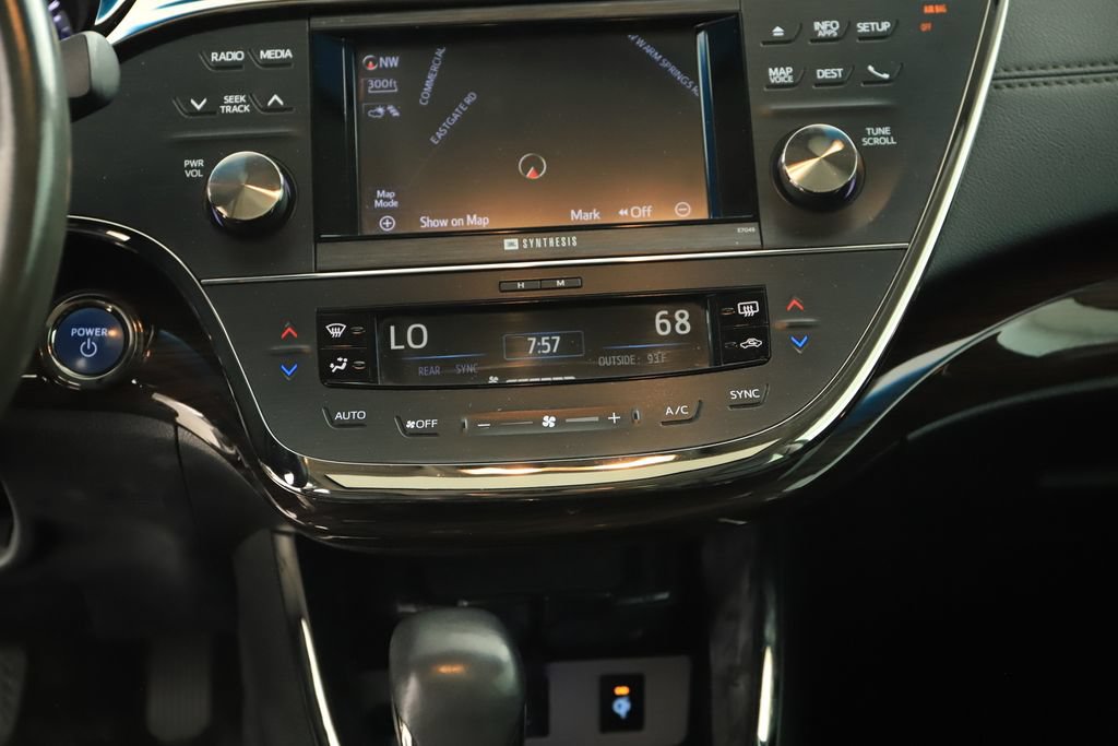 Used 2014 Toyota Avalon Limited w/ Technology Package FWD image 20