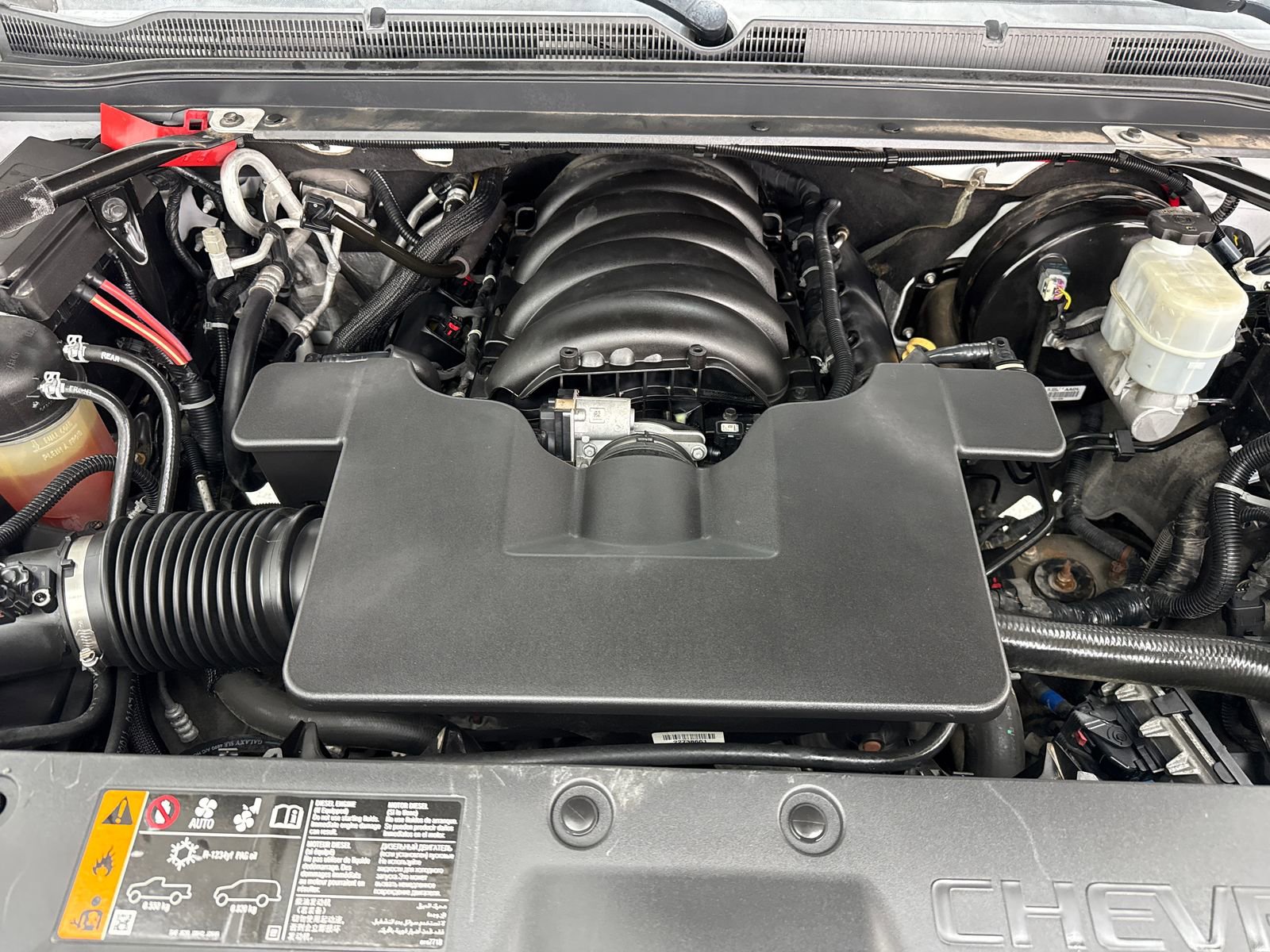 Used 2019 Chevrolet Tahoe LS w/ Enhanced Driver Alert Package RWD image 52