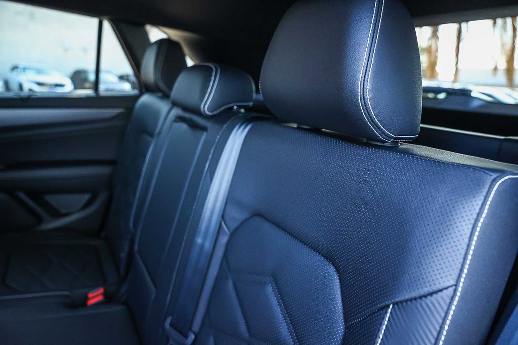 New 2026 Volkswagen Atlas Cross Sport SE image 30