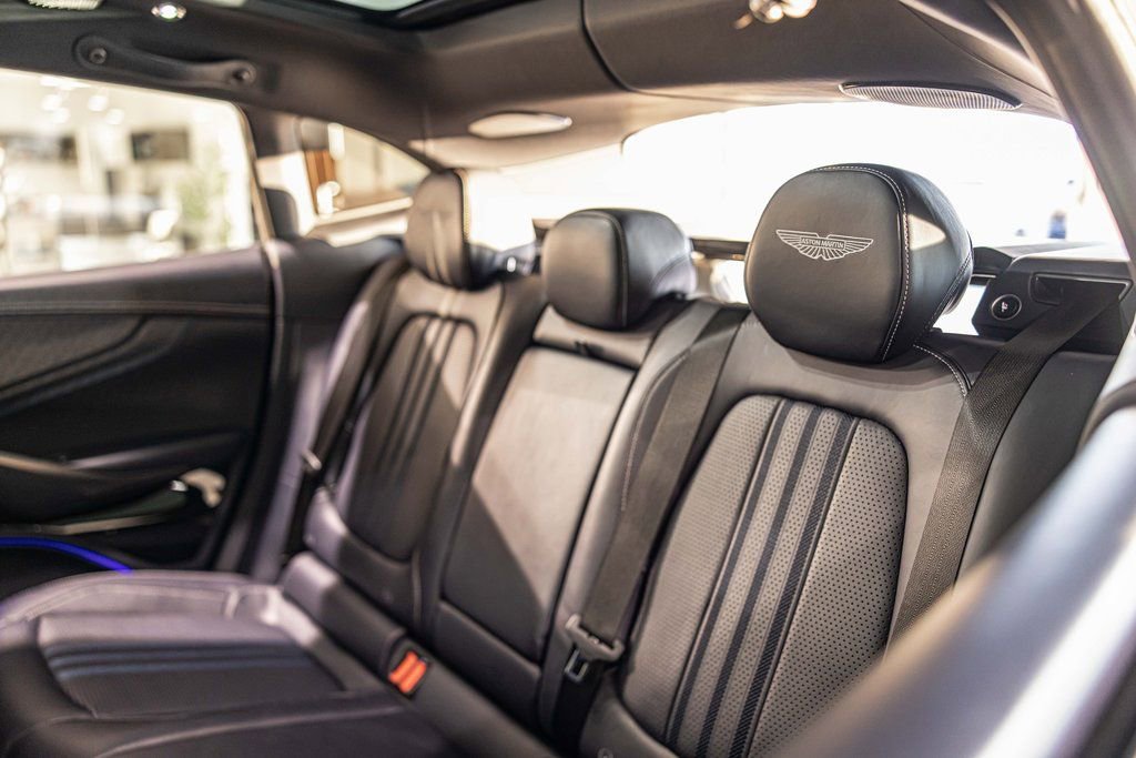 Used 2025 Aston Martin DBX 707 image 34