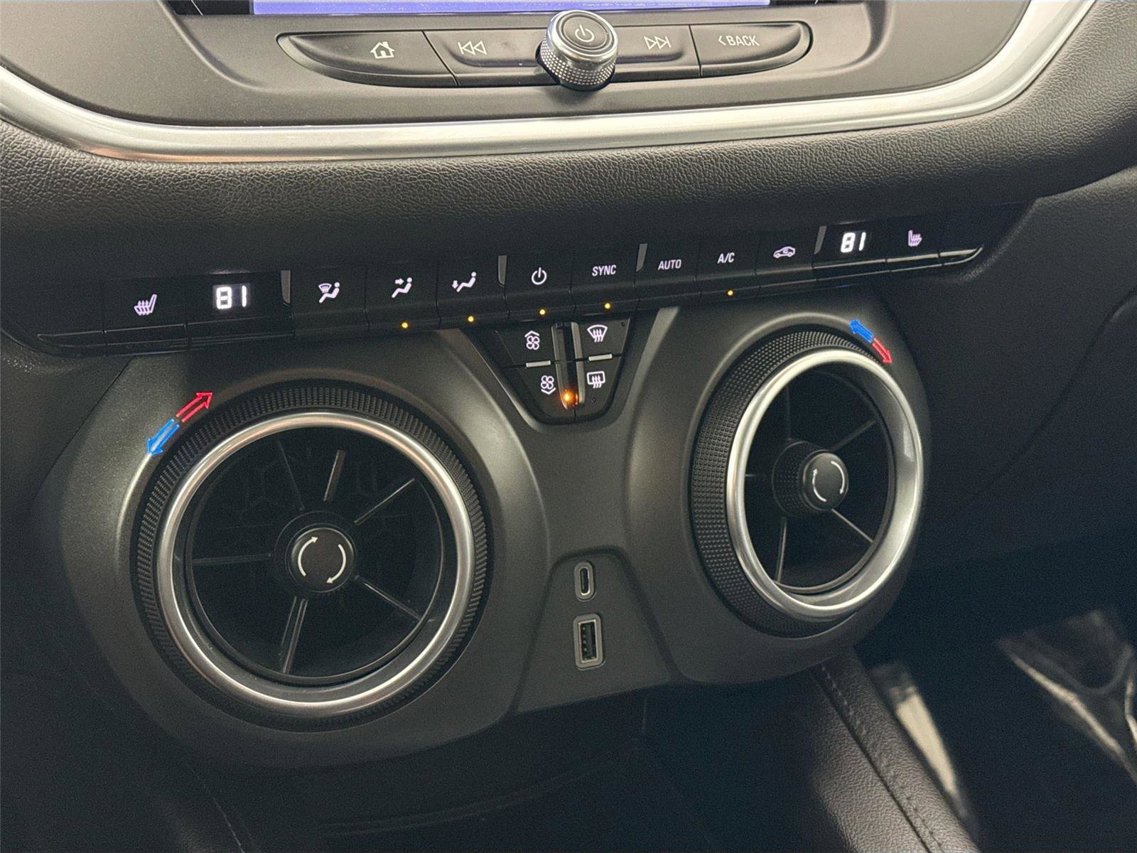 Used 2020 Chevrolet Blazer LT w/ Sound & Technology Package image 25