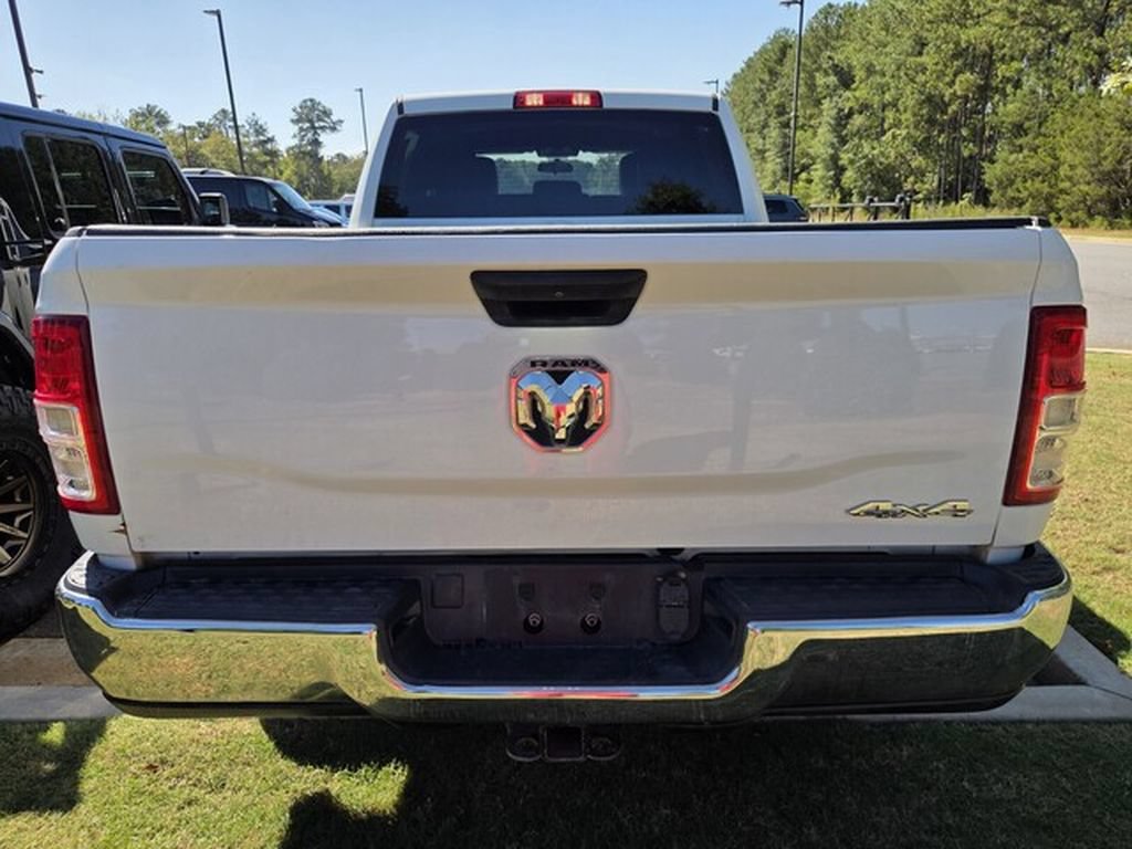 Used 2022 RAM 2500 Tradesman w/ Chrome Appearance Group AWD/4WD image 6