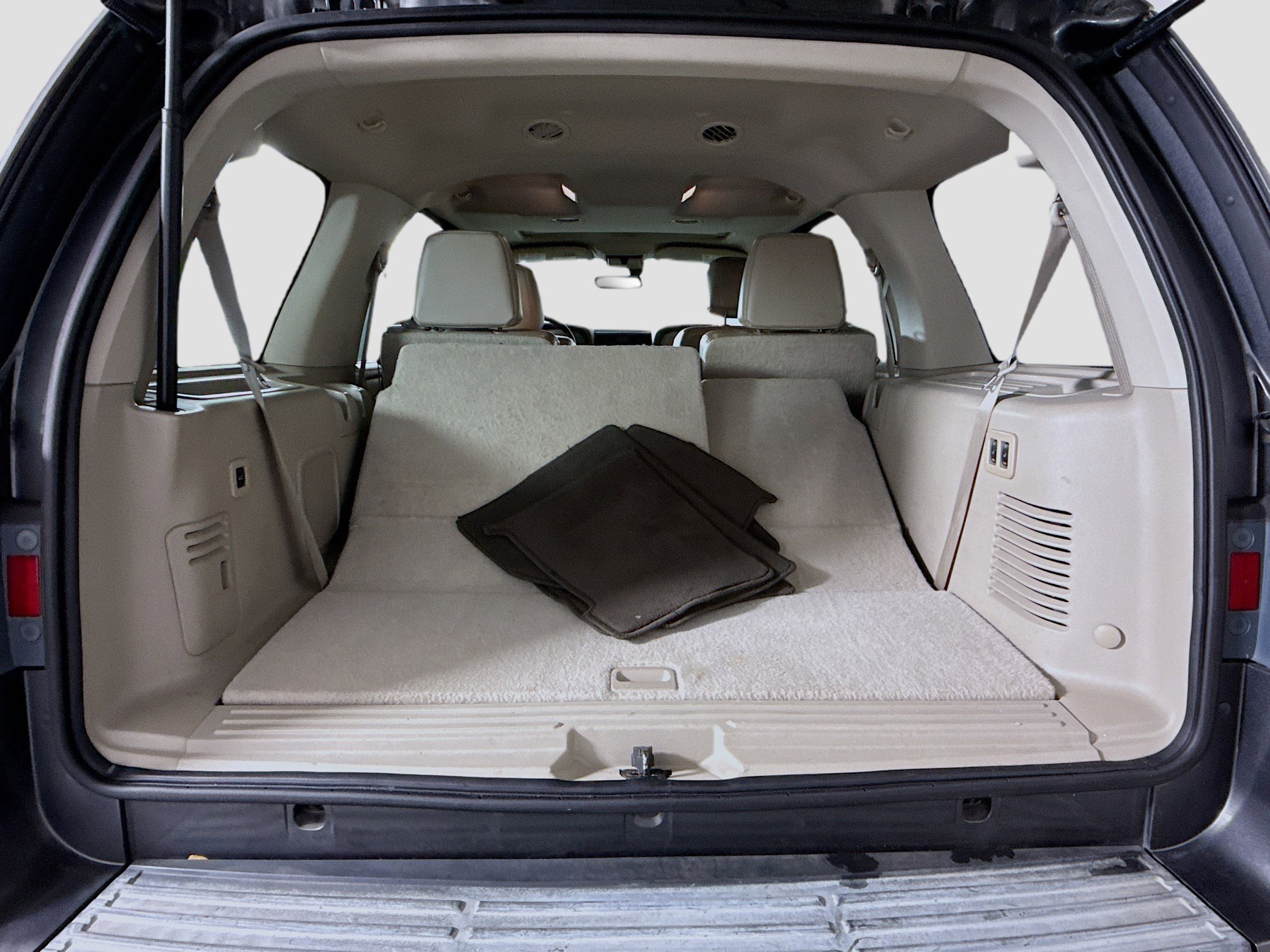 Used 2015 Lincoln Navigator 2WD image 35