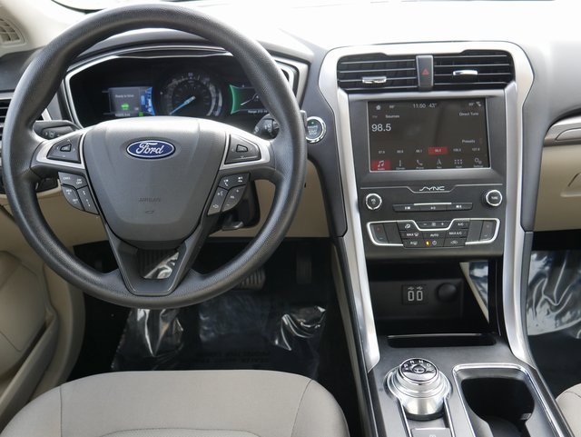 Used 2019 Ford Fusion SE image 15