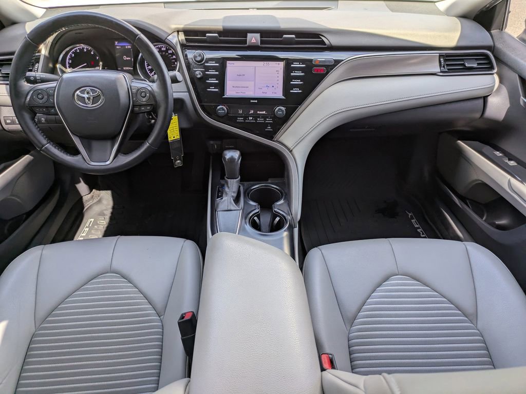 Used 2020 Toyota Camry SE image 17