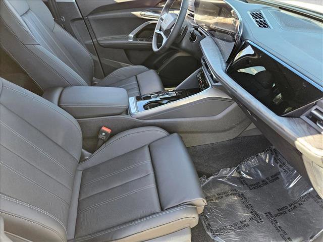 New 2025 Audi Q5 Premium Plus image 16