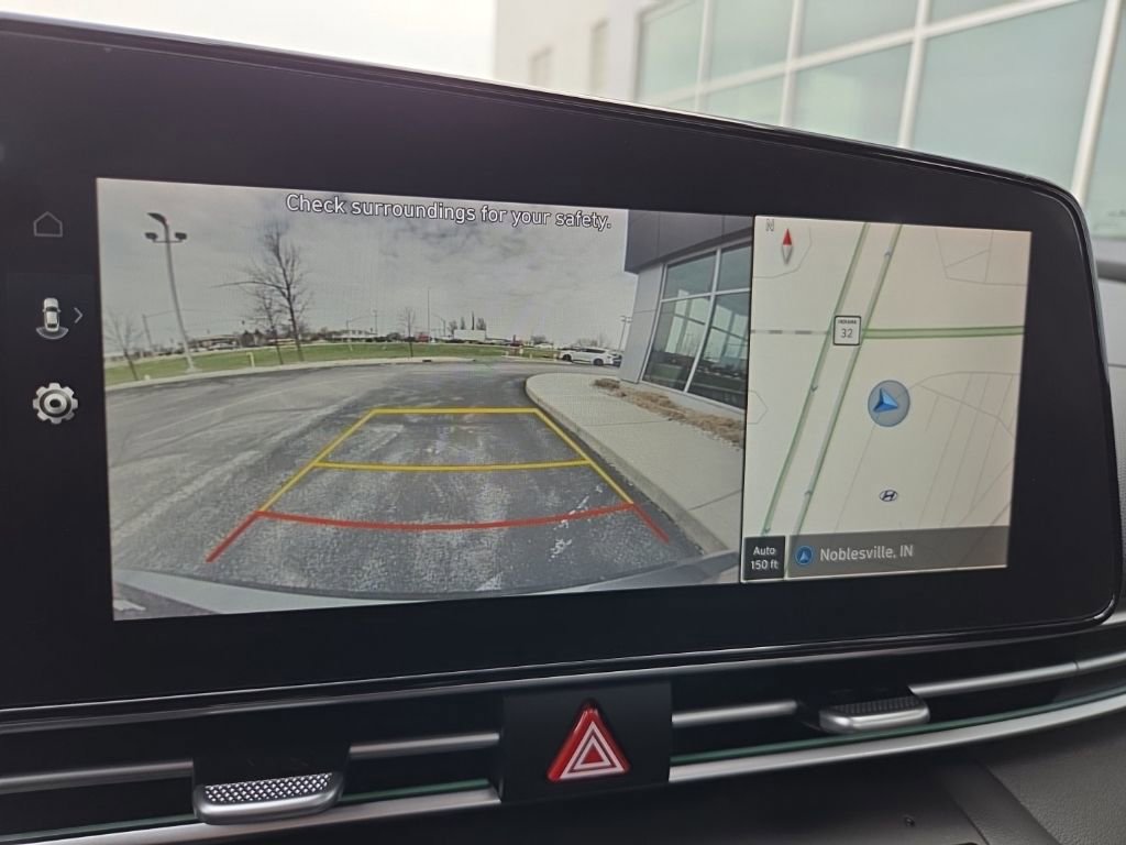 Certified 2024 Hyundai Elantra SEL w/ Convenience Package FWD image 46