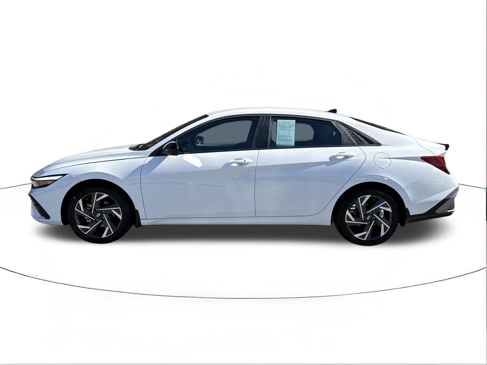 Certified 2025 Hyundai Elantra Sport image 6