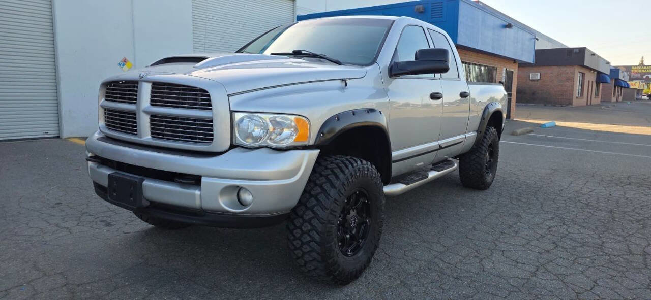 Used 2004 Dodge Ram 2500 Truck SLT w/ Sport Appearance Group AWD/4WD image 1