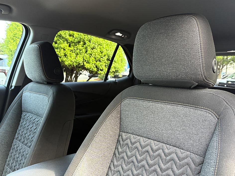 Used 2024 Chevrolet Equinox LT FWD image 17