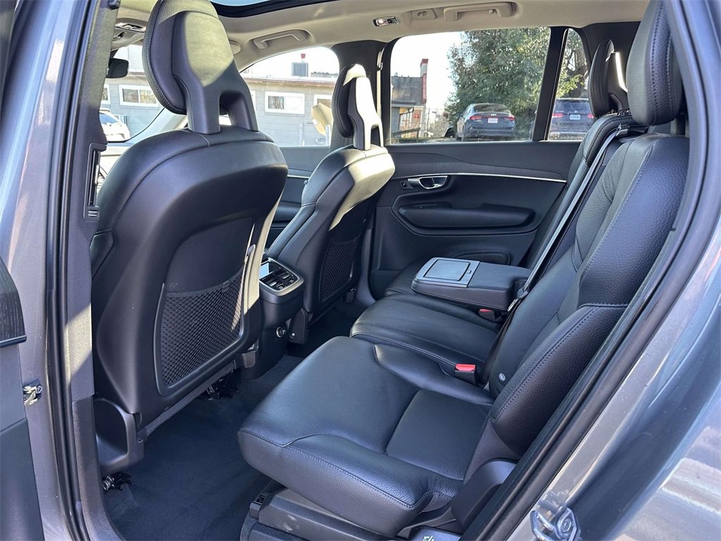 Used 2020 Volvo XC90 T6 Momentum image 15