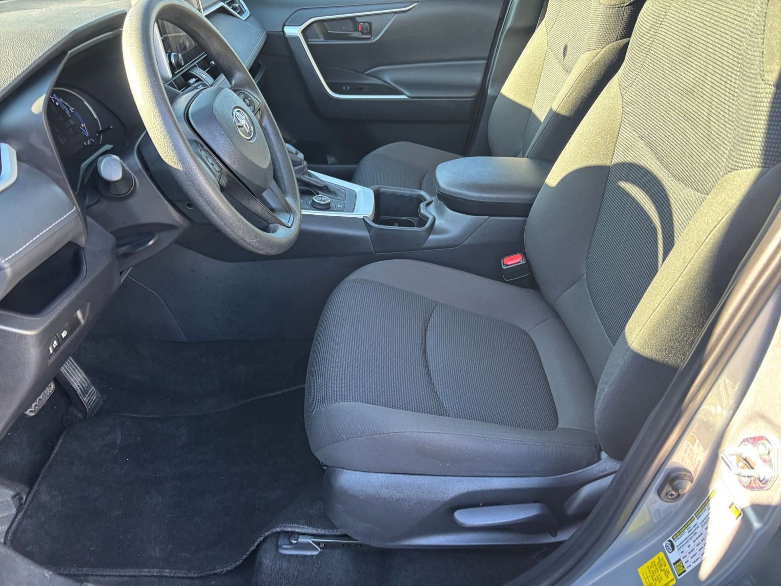 Used 2025 Toyota RAV4 LE image 23