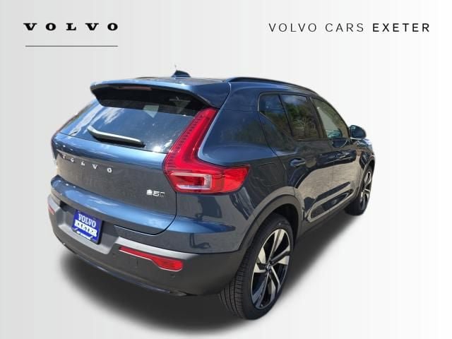 New 2026 Volvo XC40 B5 Plus w/ Climate Package AWD/4WD image 7