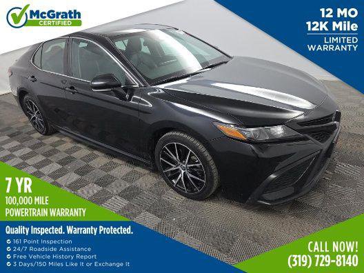 Certified 2022 Toyota Camry SE FWD image 1