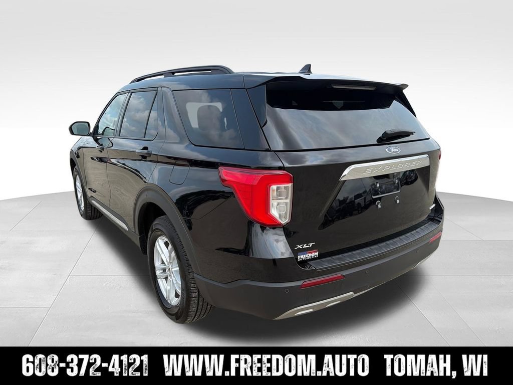 Used 2024 Ford Explorer XLT w/ Equipment Group 202A AWD/4WD image 5