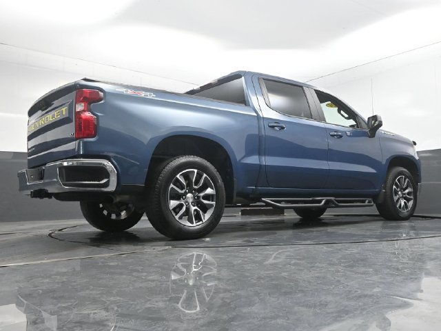 Used 2024 Chevrolet Silverado 1500 LT AWD/4WD image 37