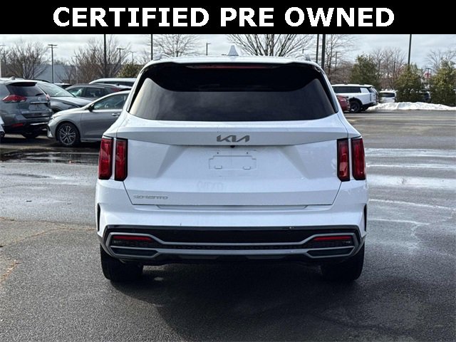 Certified 2023 Kia Sorento SX image 3