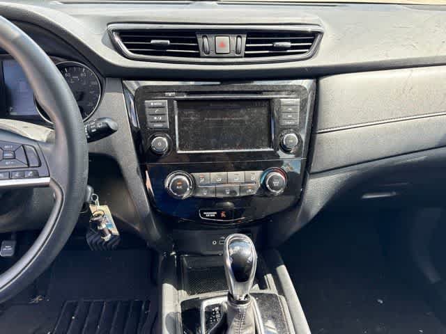 Used 2019 Nissan Rogue S FWD image 20