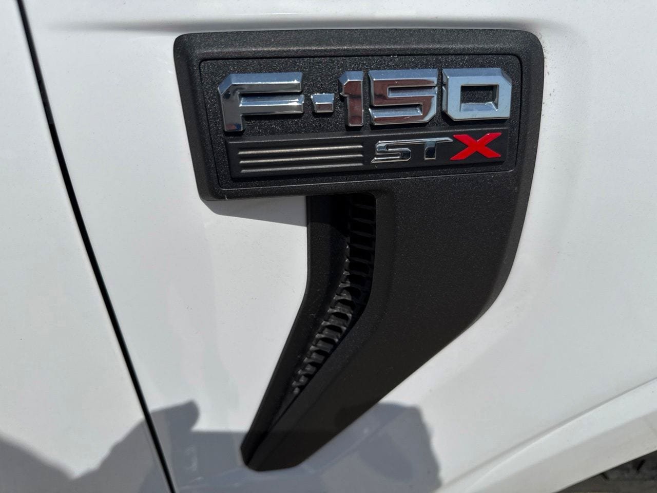 Used 2022 Ford F150 XL w/ STX Appearance Package RWD image 16