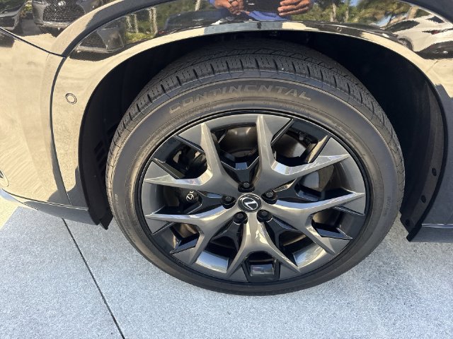 Certified 2025 Lexus TX 500h AWD w/ Technology Package image 10