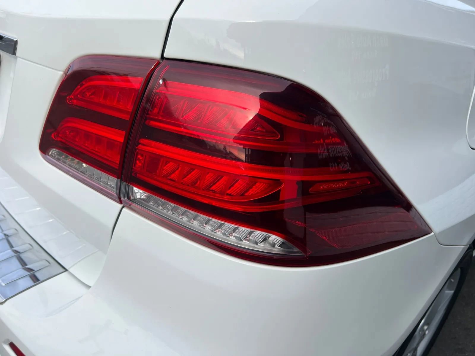 Used 2017 Mercedes-Benz GLE 350 4MATIC w/ Premium 1 Package image 34