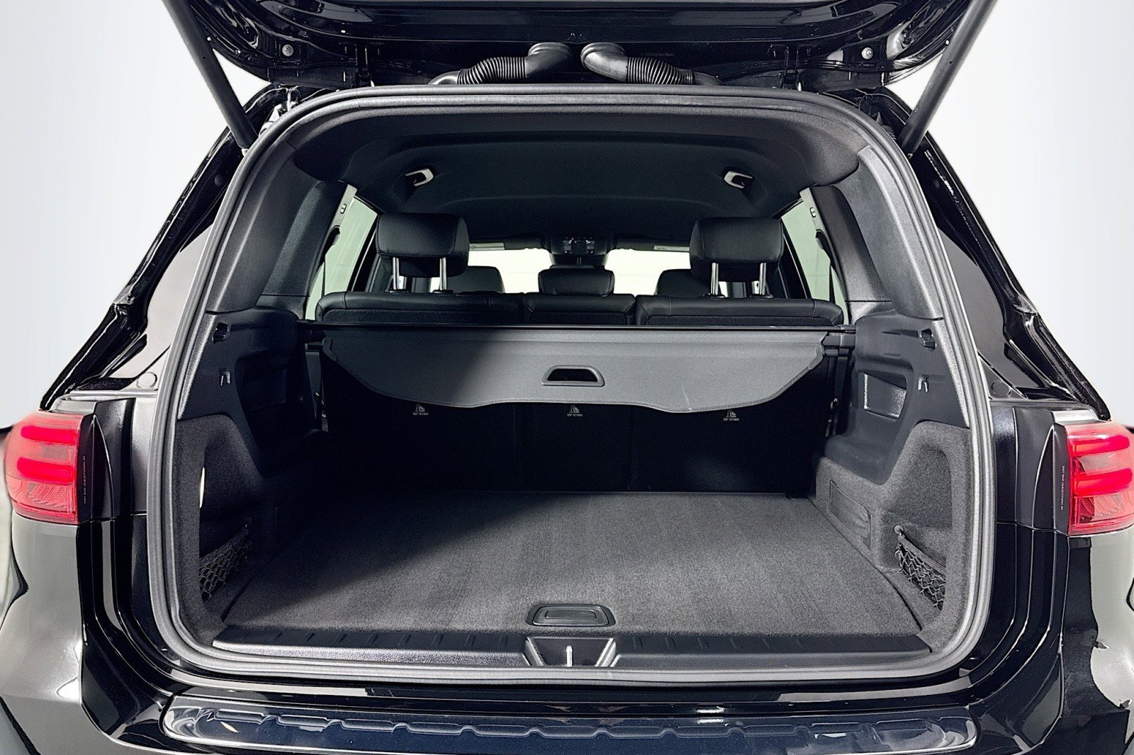 Certified 2025 Mercedes-Benz GLB 250 image 22