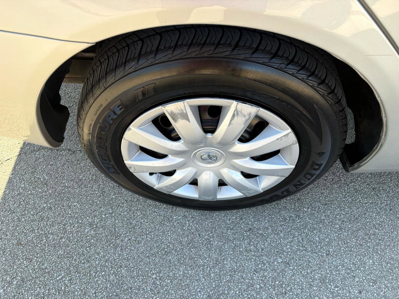 Used 2006 Toyota Camry LE FWD image 9