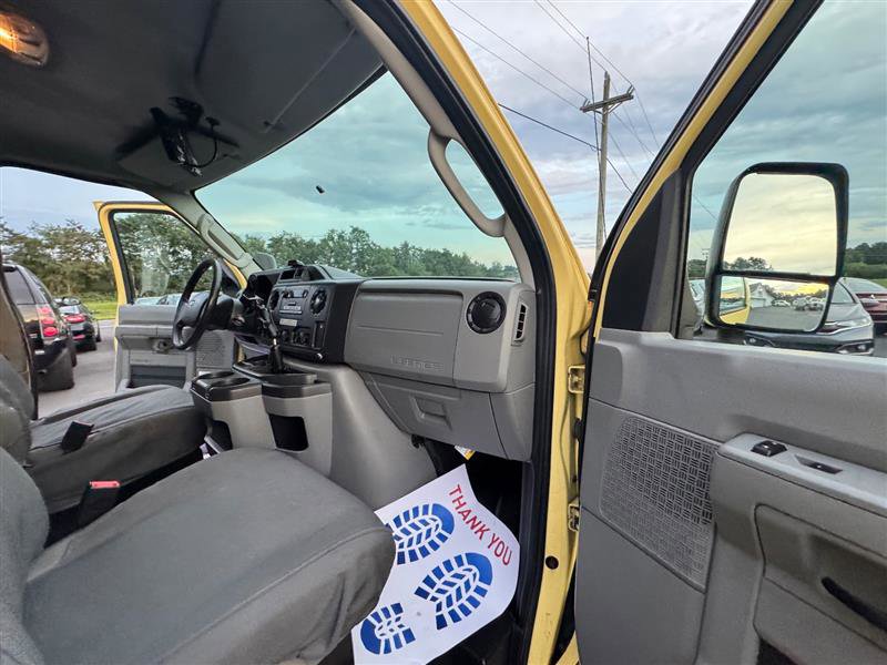 Used 2019 Ford E-450 and Econoline 450 Super Duty w/ Power Windows & Locks Group image 36