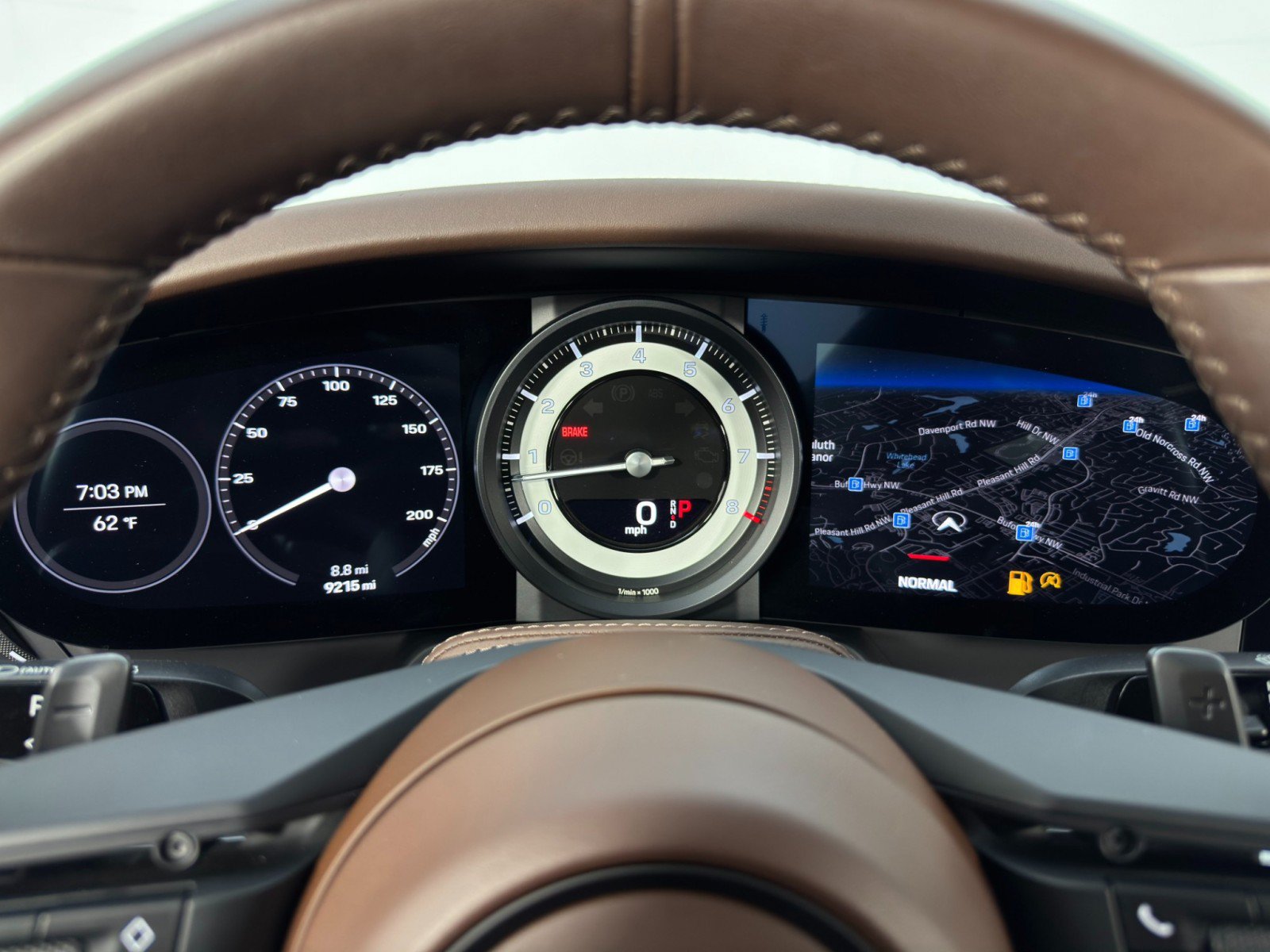 Used 2023 Porsche 911 Carrera S w/ Sport Package RWD image 19