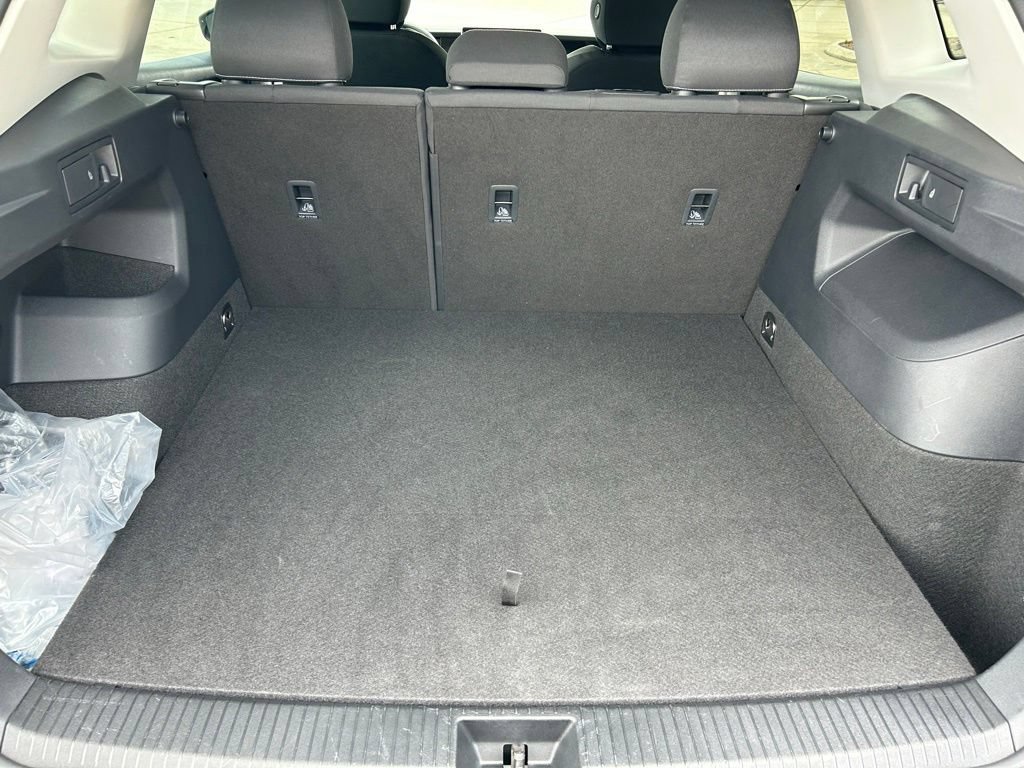 Certified 2026 Volkswagen Tiguan S FWD image 46
