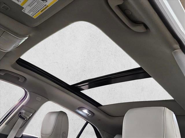 Used 2022 Cadillac XT4 Luxury image 15