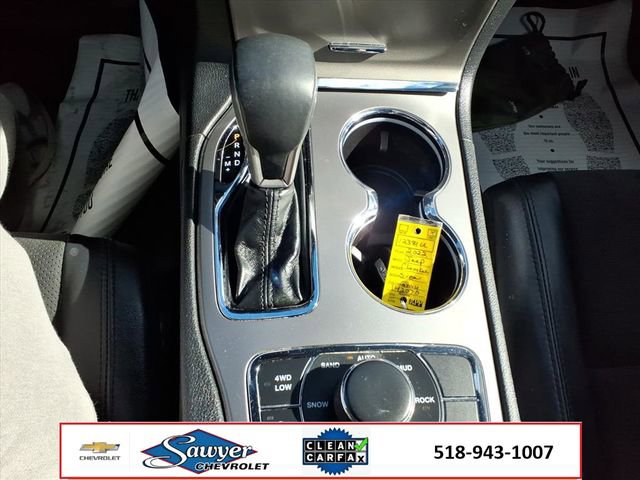 Used 2022 Jeep Grand Cherokee Laredo X image 21