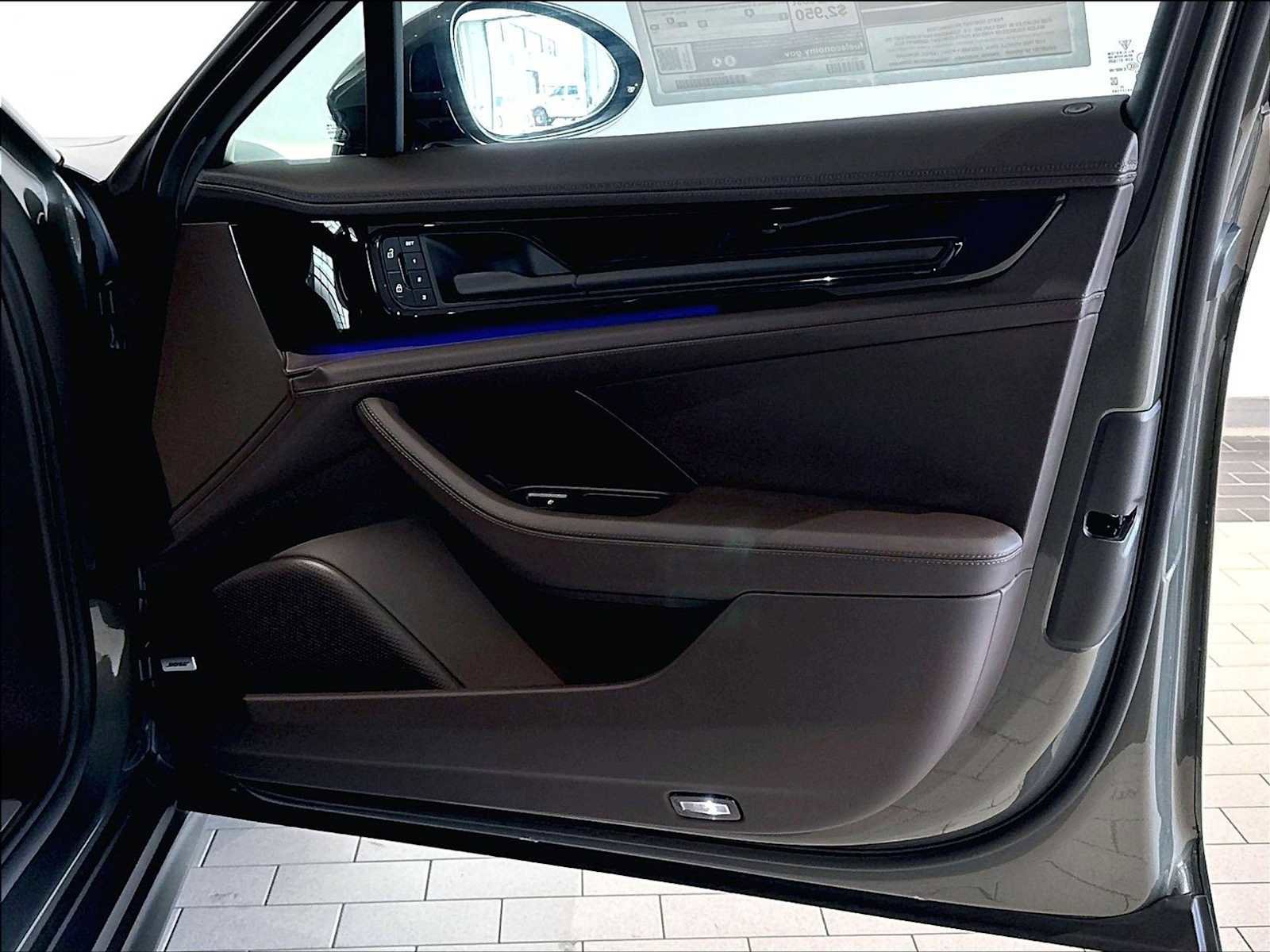 New 2026 Porsche Panamera 4 AWD/4WD image 25