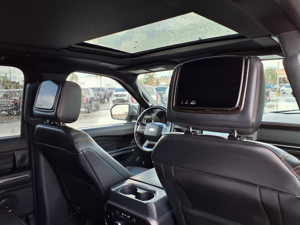 Used 2022 Ford Expedition Max Platinum image 18