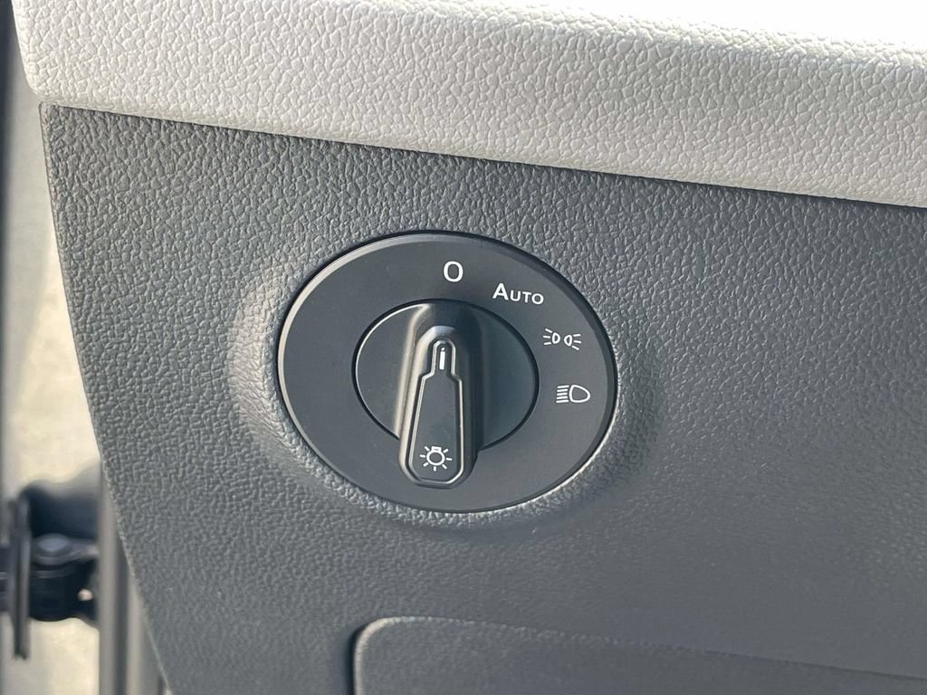 Certified 2024 Volkswagen Taos S AWD/4WD image 17