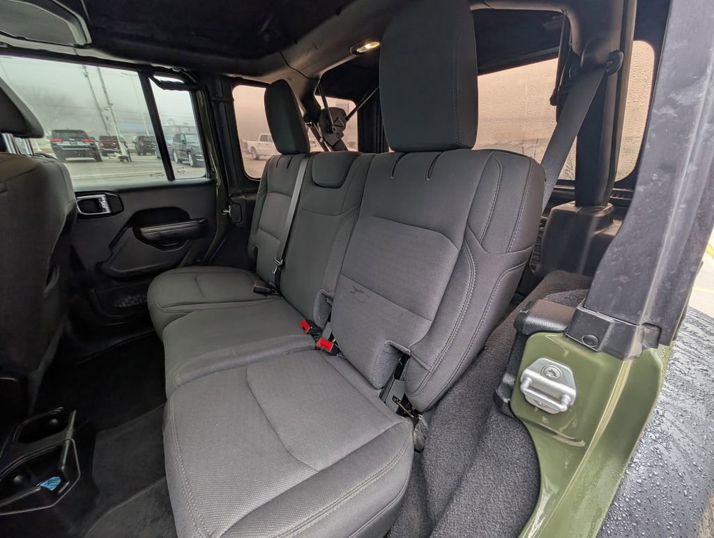 Used 2021 Jeep Wrangler Unlimited Sport image 18