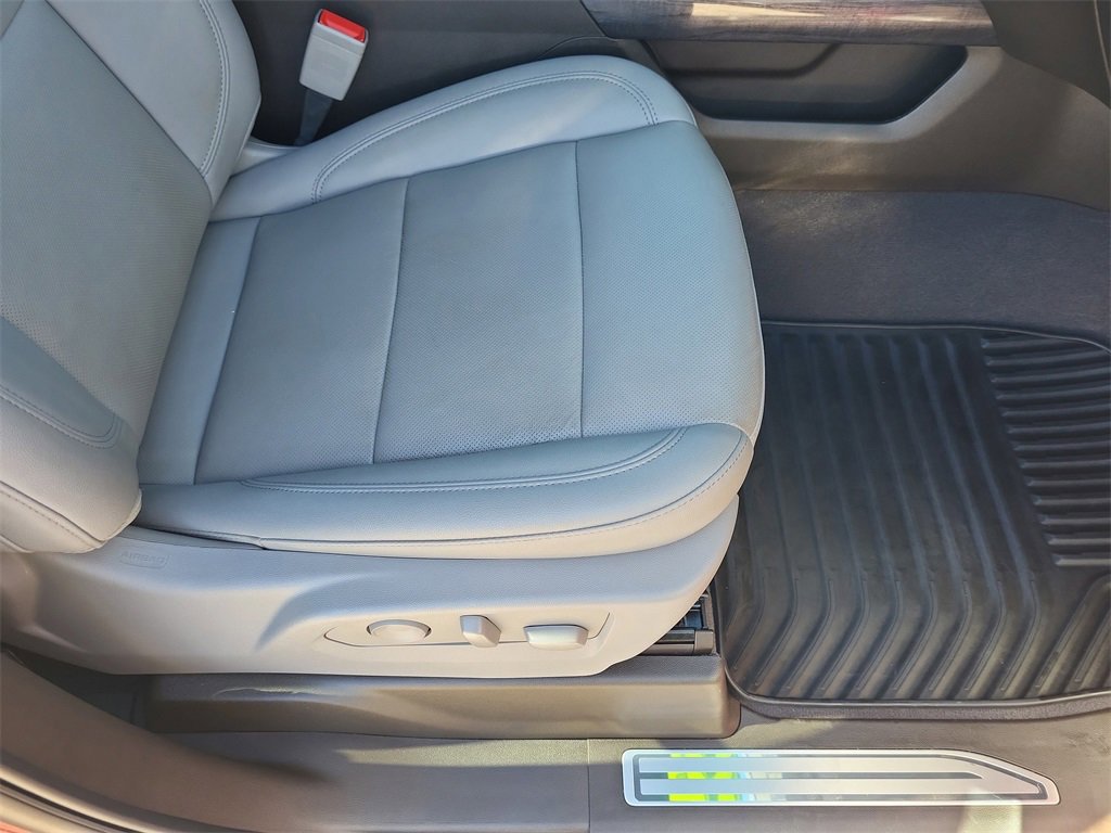 Certified 2025 Chevrolet Silverado 1500 LTZ w/ Z71 Off-Road Package image 16