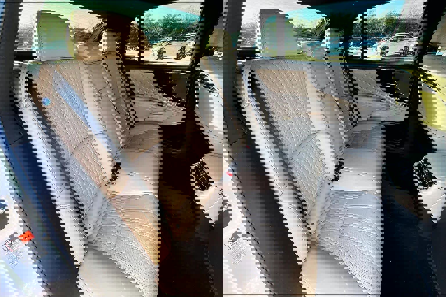 Used 2021 Lexus LS 500 w/ Interior Upgrade Package image 19