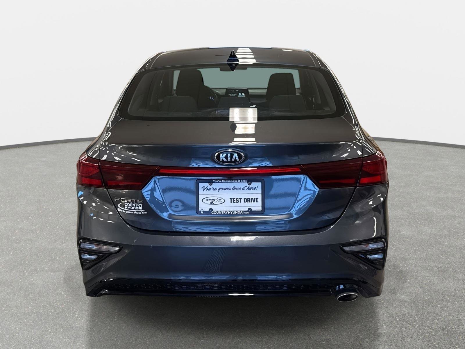 Used 2019 Kia Forte LXS image 6