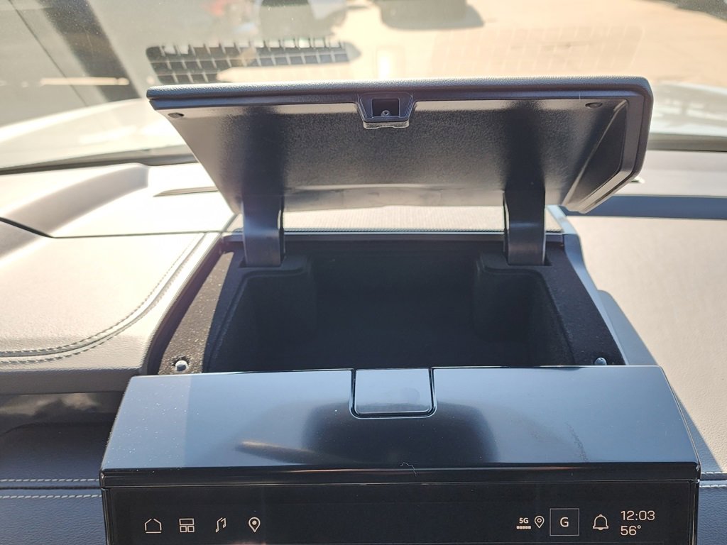 New 2026 GMC Yukon XL Elevation image 31