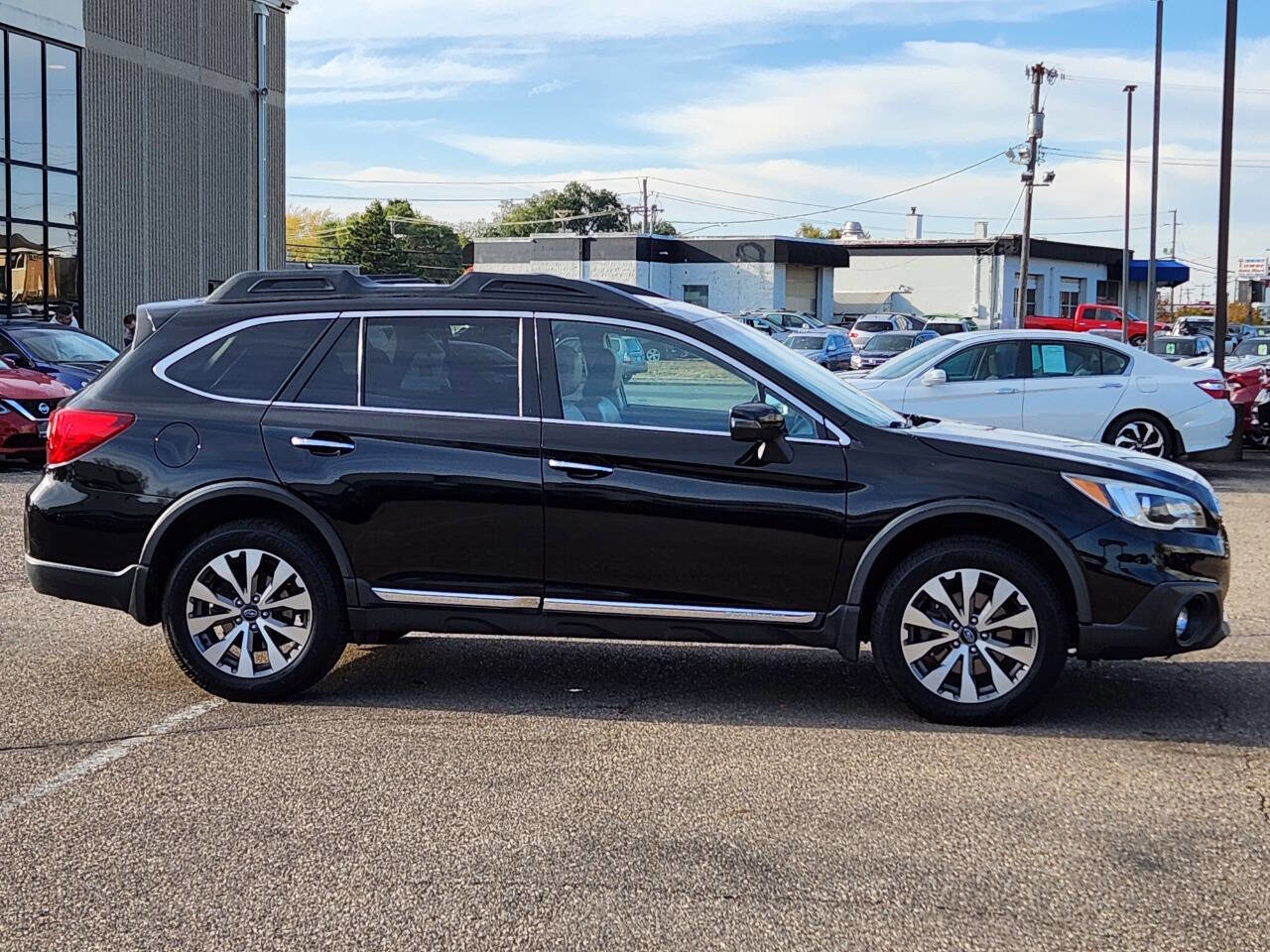 Used 2017 Subaru Outback 3.6R Touring w/ Protection Package #1 image 10