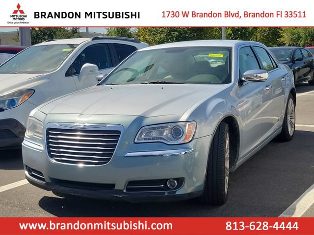 Used 2013 Chrysler 300 C RWD image 1