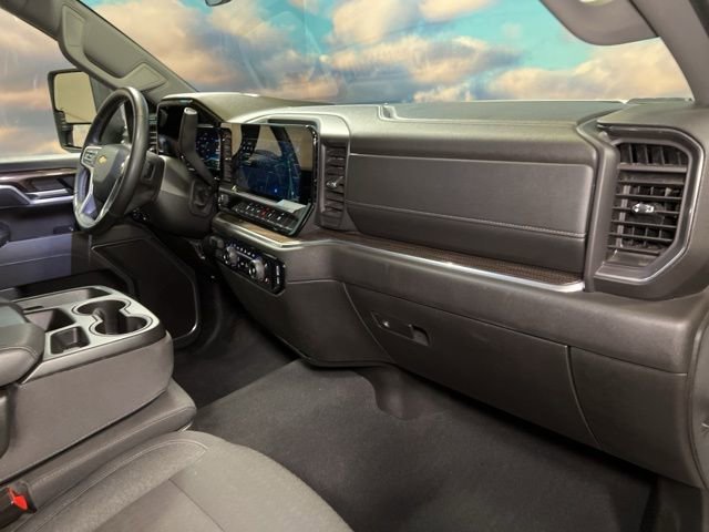 Used 2025 Chevrolet Silverado 2500 LT w/ Convenience Package image 69
