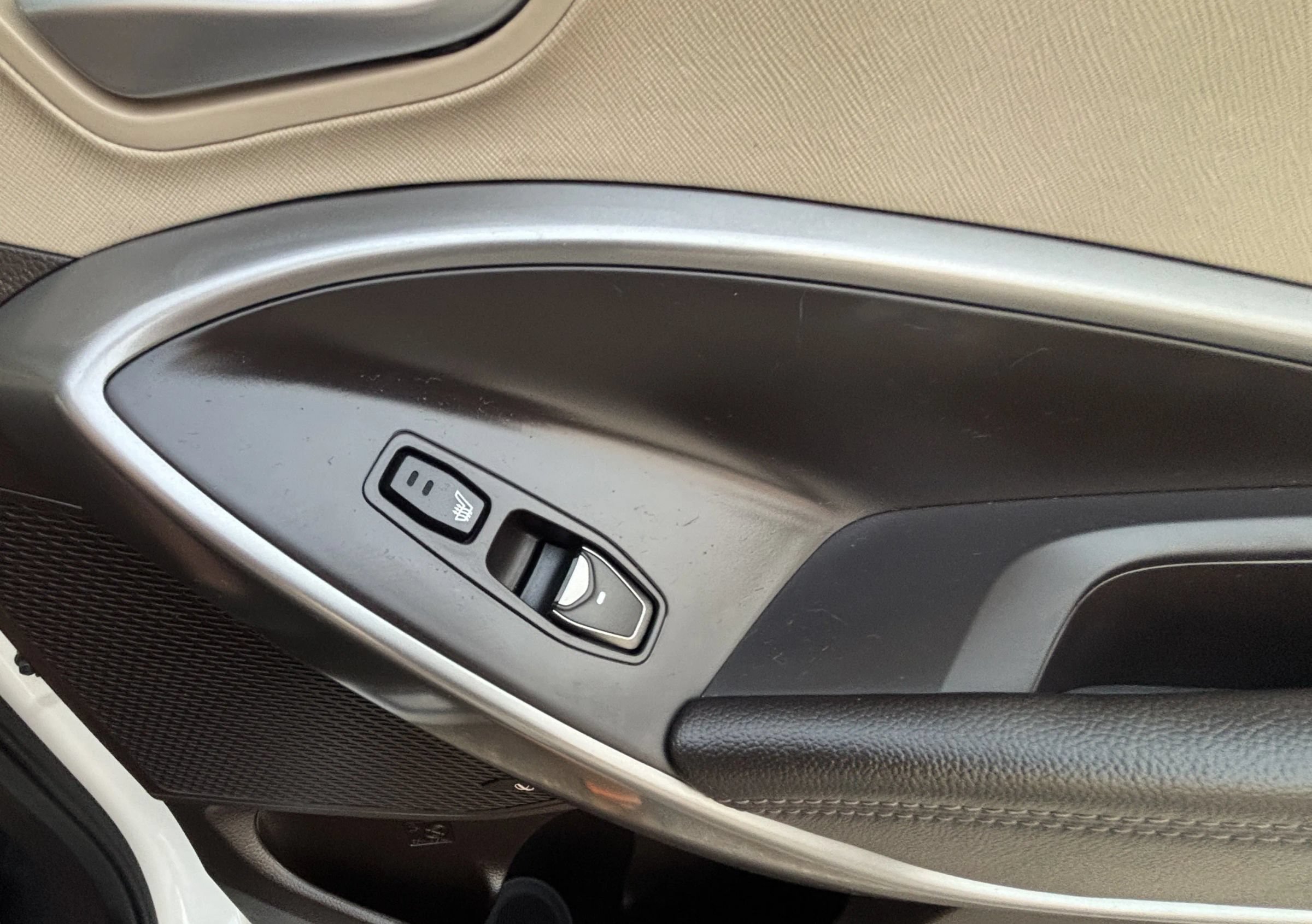Used 2019 Hyundai Santa Fe XL AWD/4WD image 11