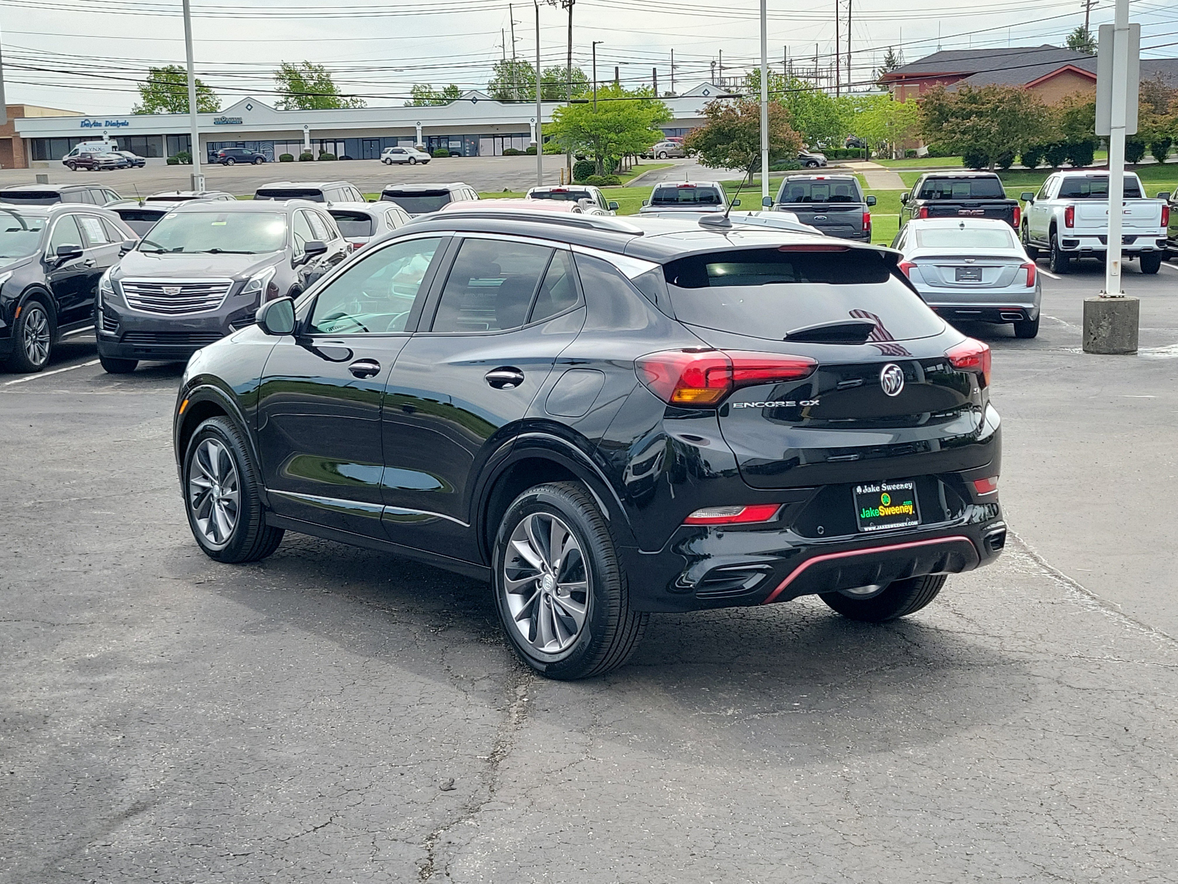 Used 2020 Buick Encore GX Select w/ Advanced Technology Package FWD image 3