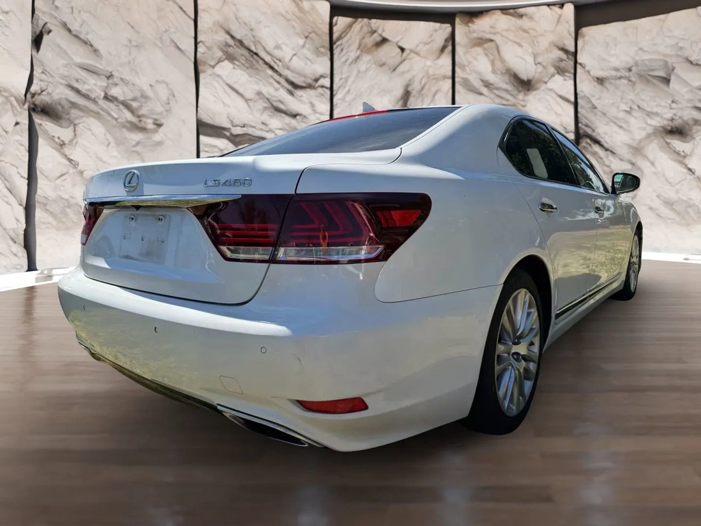 Used 2016 Lexus LS 460 w/ Comfort Package image 6