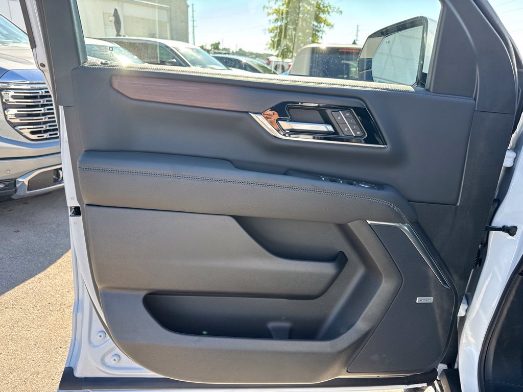 New 2026 GMC Yukon XL Denali w/ Advanced Technology Package AWD/4WD image 11