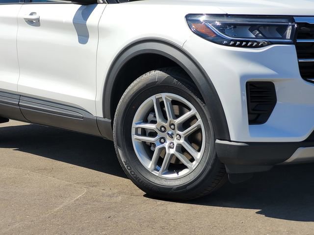 New 2026 Ford Explorer Active image 2