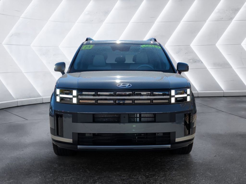 Used 2025 Hyundai Santa Fe Limited image 2